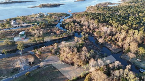 Waterfront Homesite in Holly Ridge