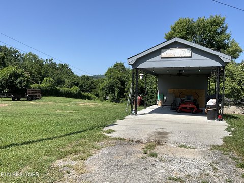 LAND - Harriman, TN