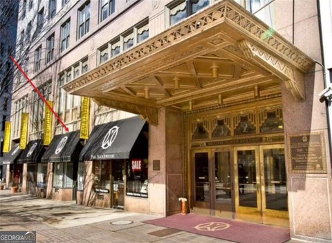 Peachtree Street Retail Building