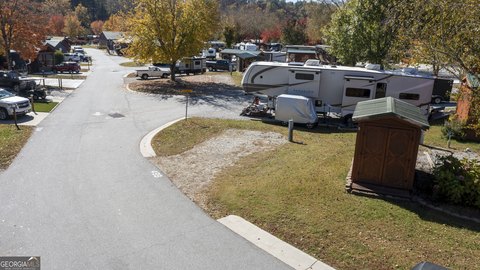 Land, Dillard, GA