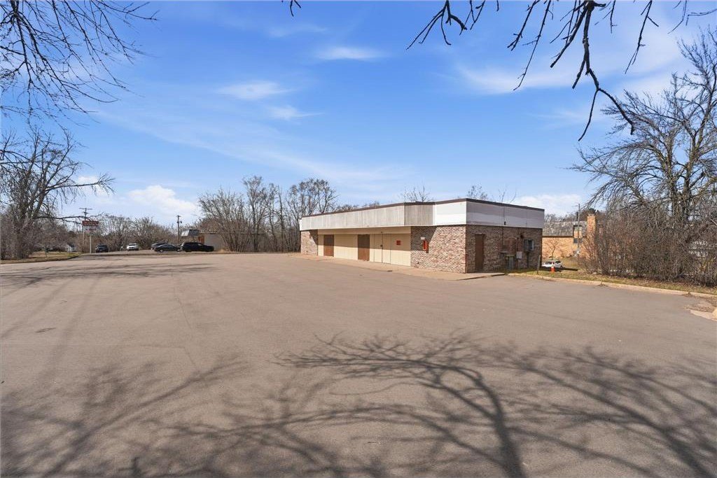 White Bear Lake Commercial Opportunity