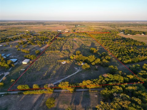 Land, Ennis, TX