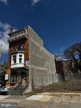Land, PHILADELPHIA, PA