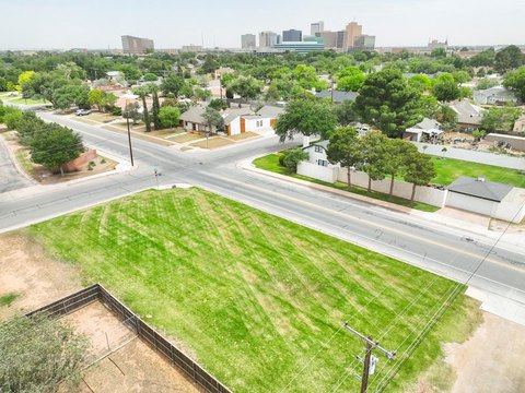 Residential Land in Midland, TX