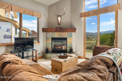 Mountain-View Duplex