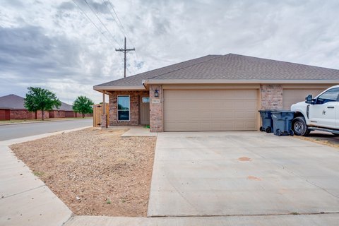Newer Duplex in Lincoln 16