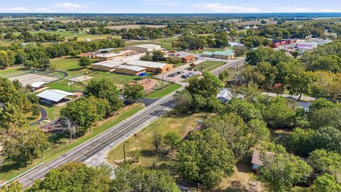 Land, Savoy, TX