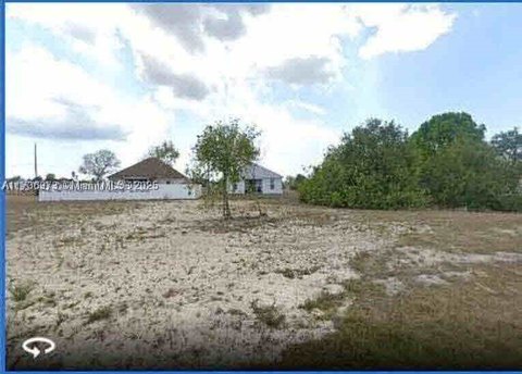Residential Lot in Cape Coral