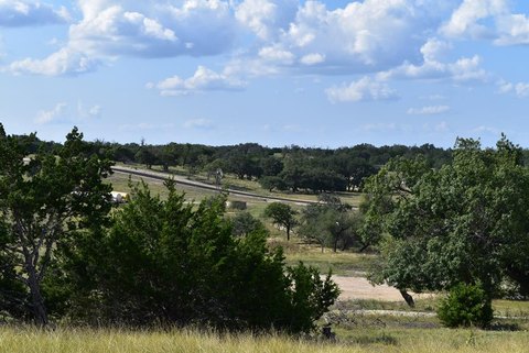 LAND - Fredericksburg, TX