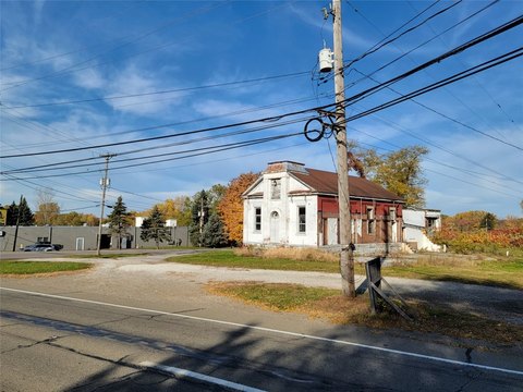 Signalized Corner Retail Land Lease