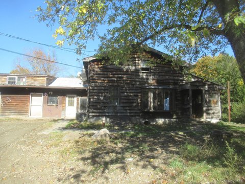 Two-Family Ranch in Pine Plains