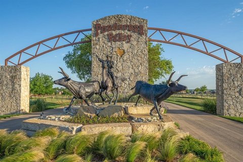 5 Acres in Ponder, TX