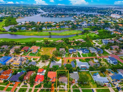 LAND - ST PETERSBURG, FL