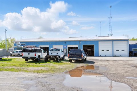 Warehouse with Multiple Vehicle Lifts