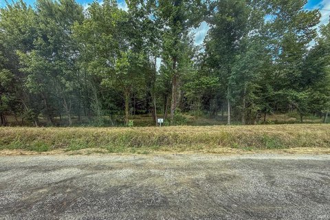 LOTS AND LAND, Lynnville, IN