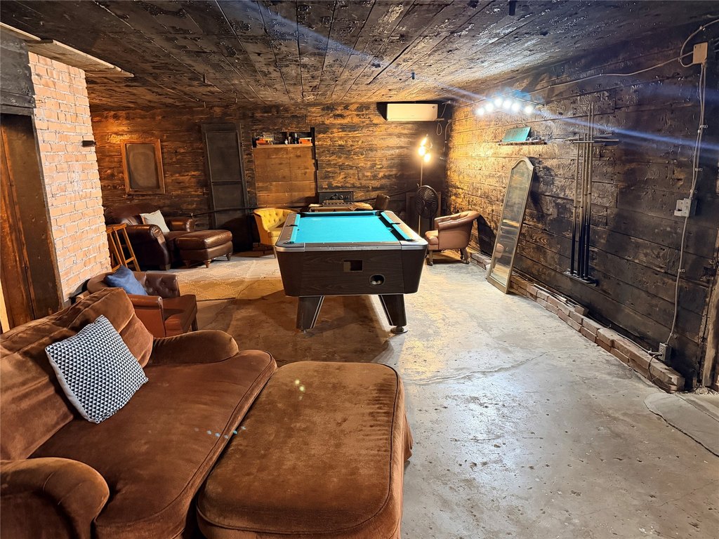 Picture 19