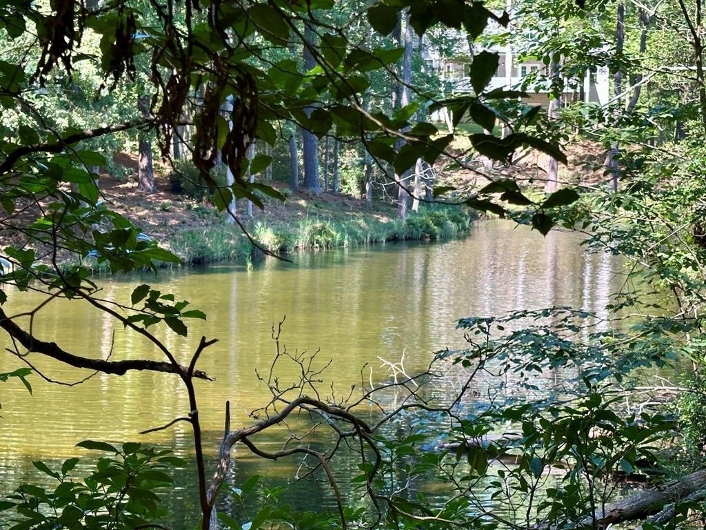 Pond-Front Lot in Heathsville, VA