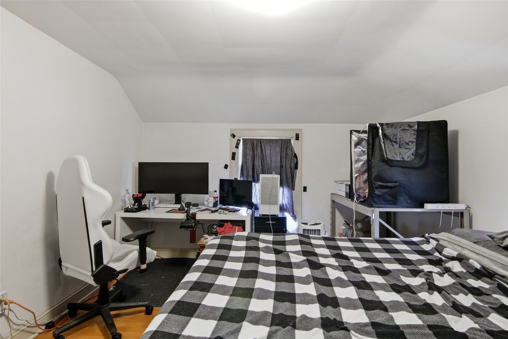 Picture 30