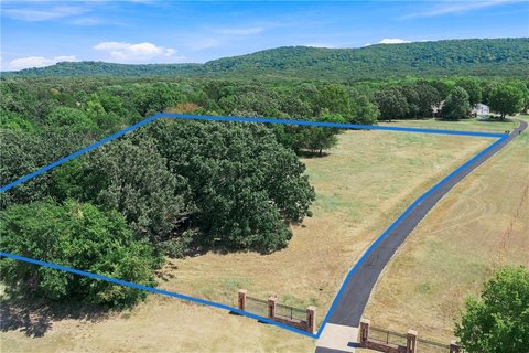Land, Farmington, AR
