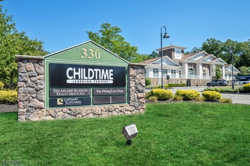Bright Office Space with Amenities