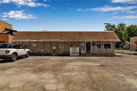 Turnkey North Collins Commercial Property