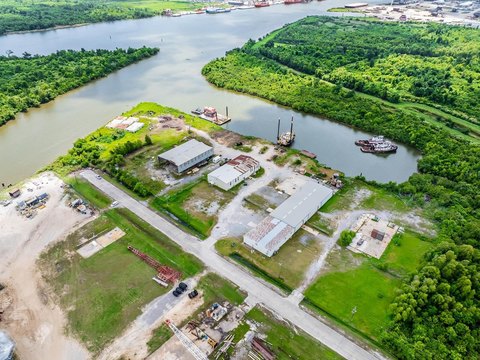 Houma Waterfront Commercial/Industrial Opportunity
