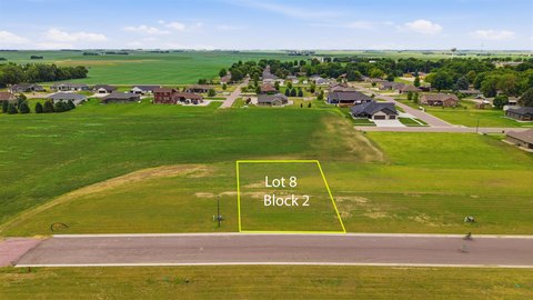 LAND - Larchwood, IA