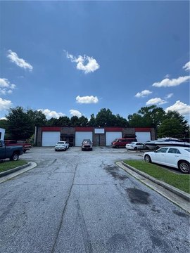 Loganville Automotive Shop with Bays