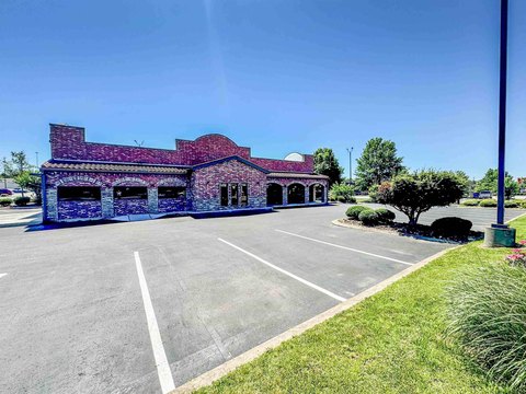 Retail Space on Vann Drive