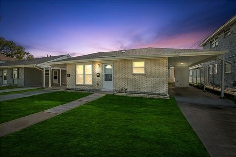 Renovated Duplex Near City Park