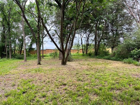 Lakeside Quarter-Acre Lot Available