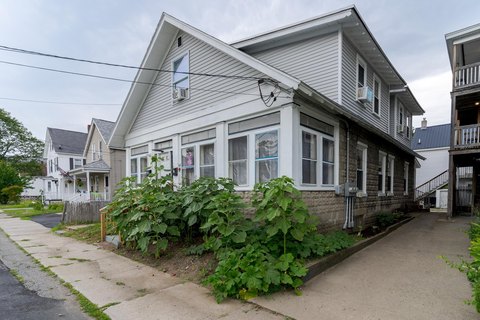 Sanford Duplex with Investment Potential