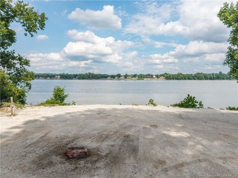 LAND - Jeffersonville, IN