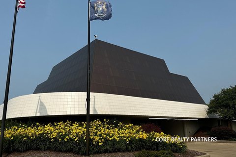 Prestigious Office Space on Muskegon Lake