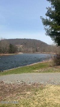 Commercial Riverfront Land in Hancock, NY