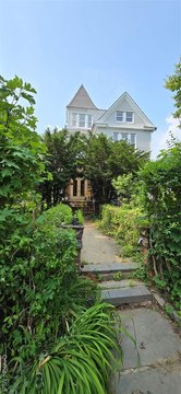 Mount Vernon Triplex For Sale