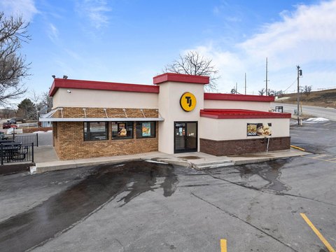 Highway 85 Commercial Building