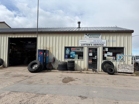 Fuel and Service Station with Bays