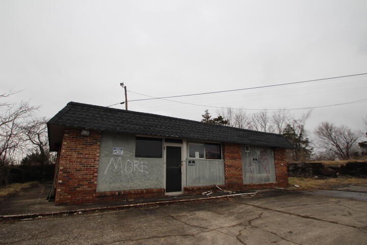 Commercial Land in Lawrenceburg, KY