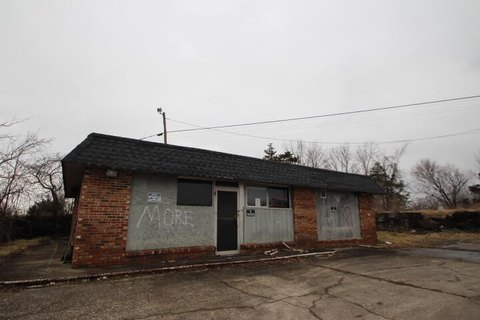 Commercial Land in Lawrenceburg, KY