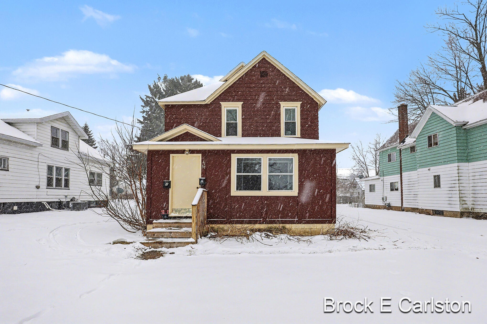 Updated Multi-Unit Home, Muskegon