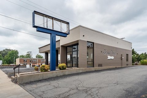 Drive-Thru Restaurant Building