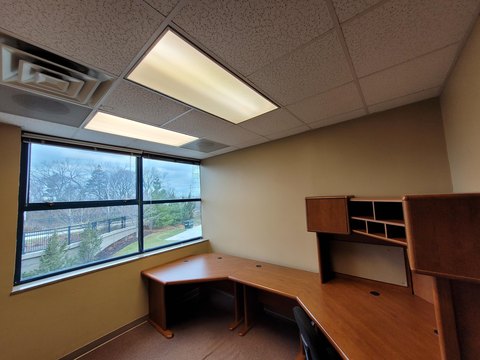 Furnished Single Office Suites