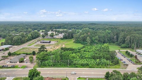 Prime Commercial Land in Clinton