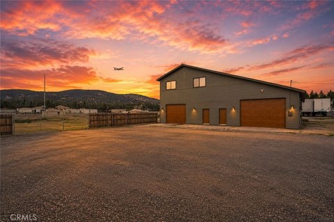 Live-Work Property with Airport Access