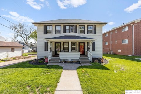 Remodeled Duplex with Two 2BR Units