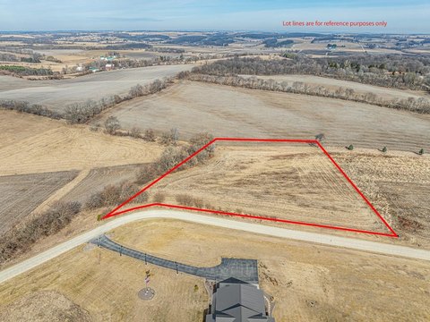 Gently Sloped Acreage Lot