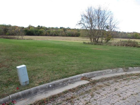 Freeport Land in Cul-de-sac