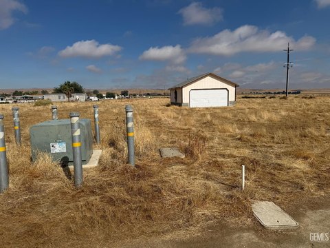 Land, Taft, CA