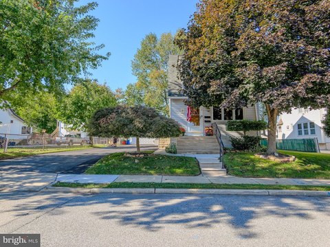 Duplex With Detached Garage